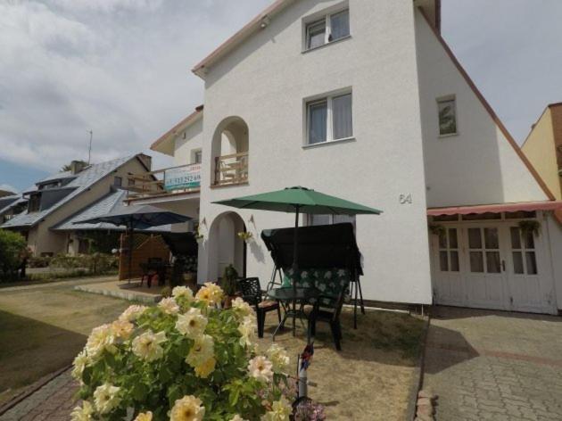 Pokoje Goscinne Zofia Grzybowo  Exterior photo